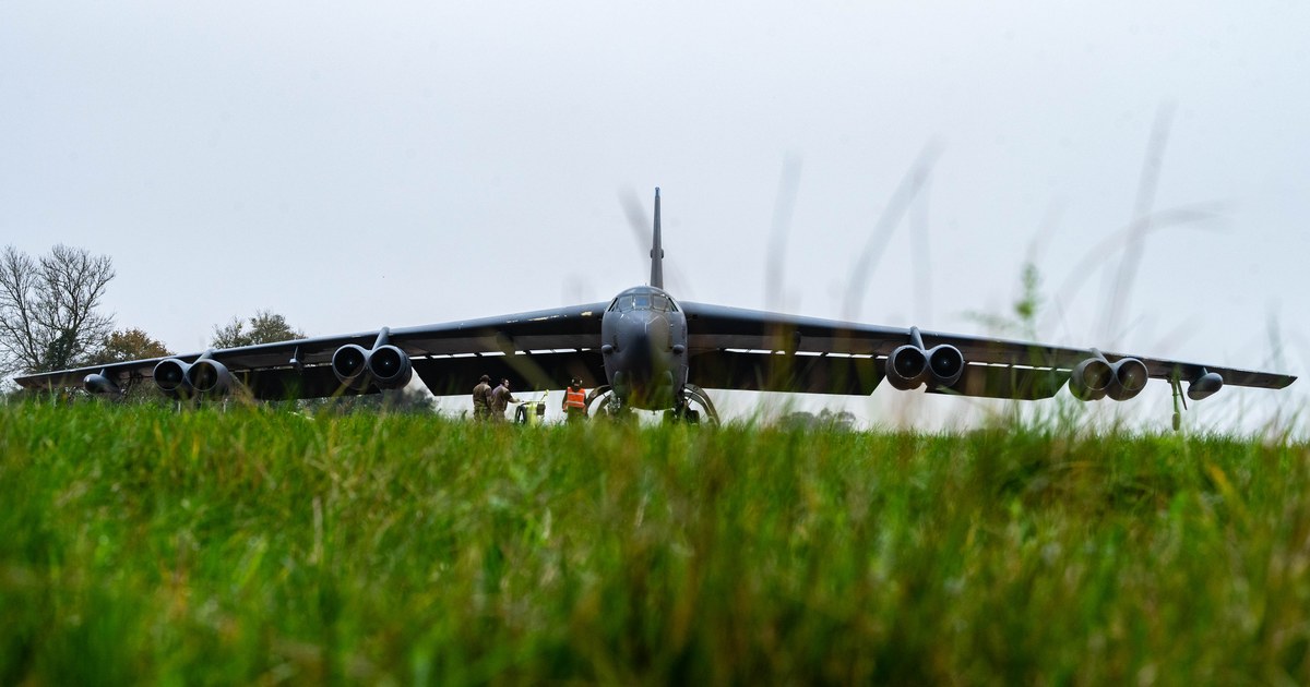 A U.S. Air Force B-52 bomber at RAF Fairford